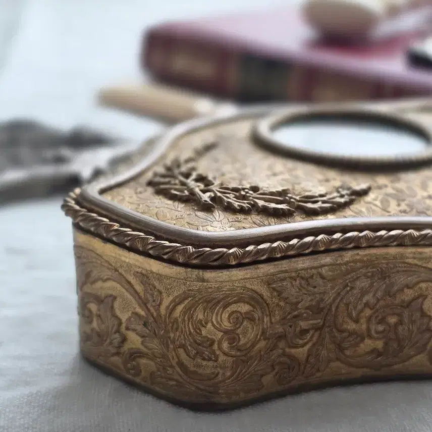 [BUNJANG] French Antique Bronze Jewelry Box with Floral and Portrait Detail / 프랑스 앤틱 브론즈 주얼리 박스