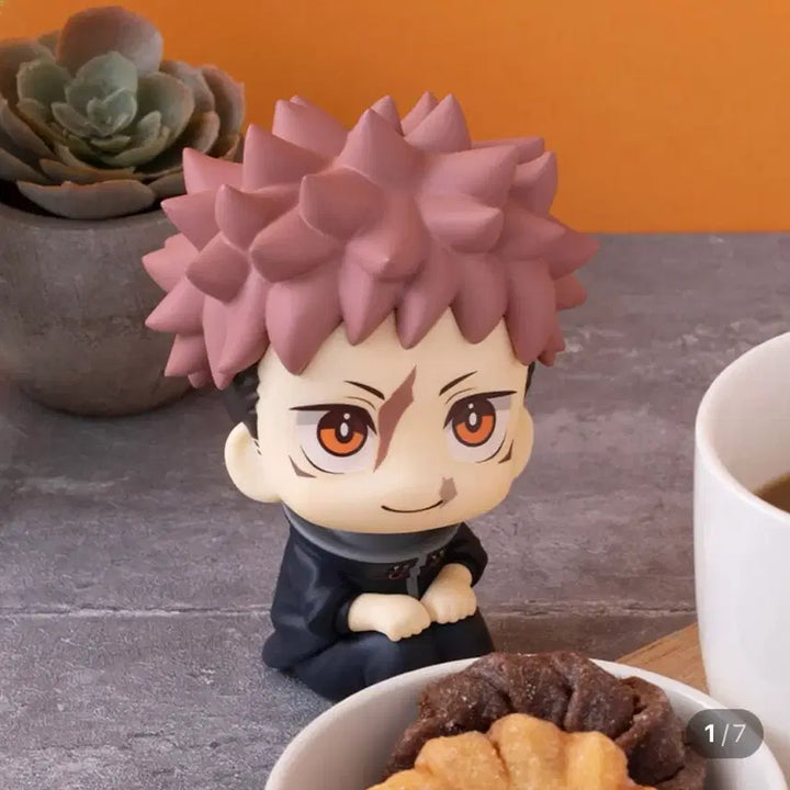 [BUNJANG] Jujutsu Kaisen Yuji Itadori Ver. 2 Look-up Special Edition Cushion Included (+ Rubber Keychain) / 주술회전 이타도리 유지 ver.2 룩업 특전 방석 포함 (+고무키링)