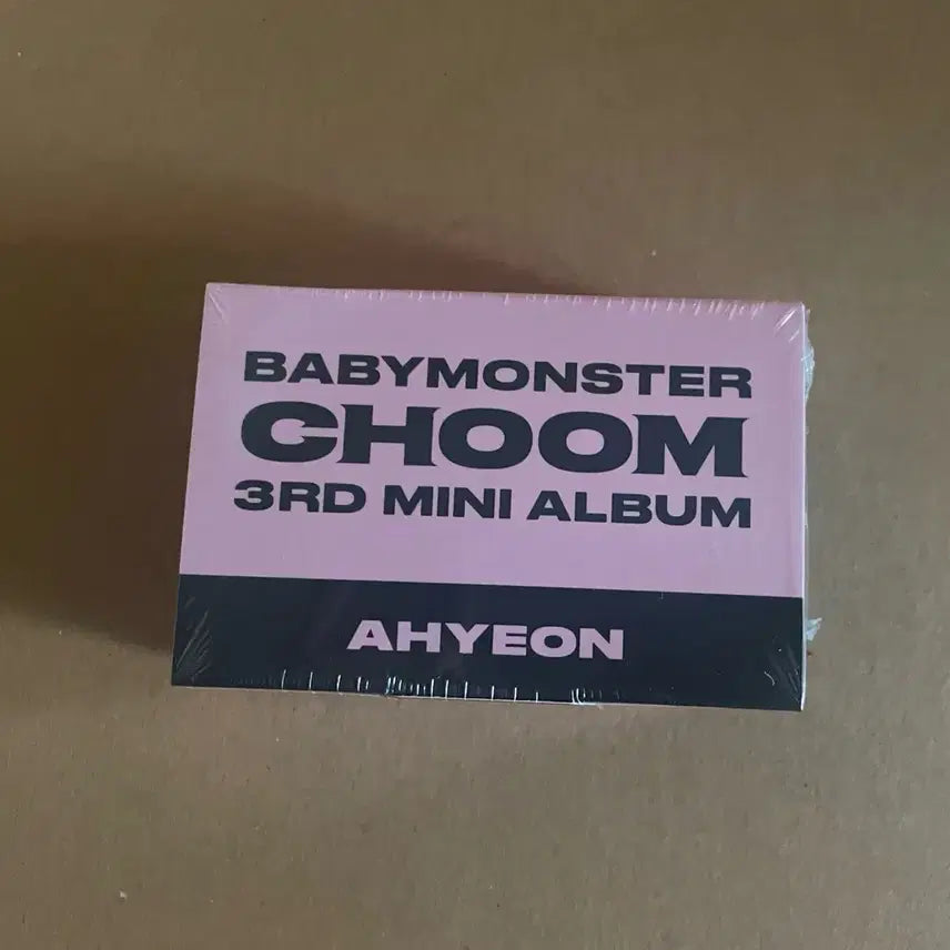 [BUNJANG] BABYMONSTER Ahyeon Plush Keyring Version Sealed Album / 베이비몬스터 아현 플러쉬 키링버전 춤 미개봉 앨범