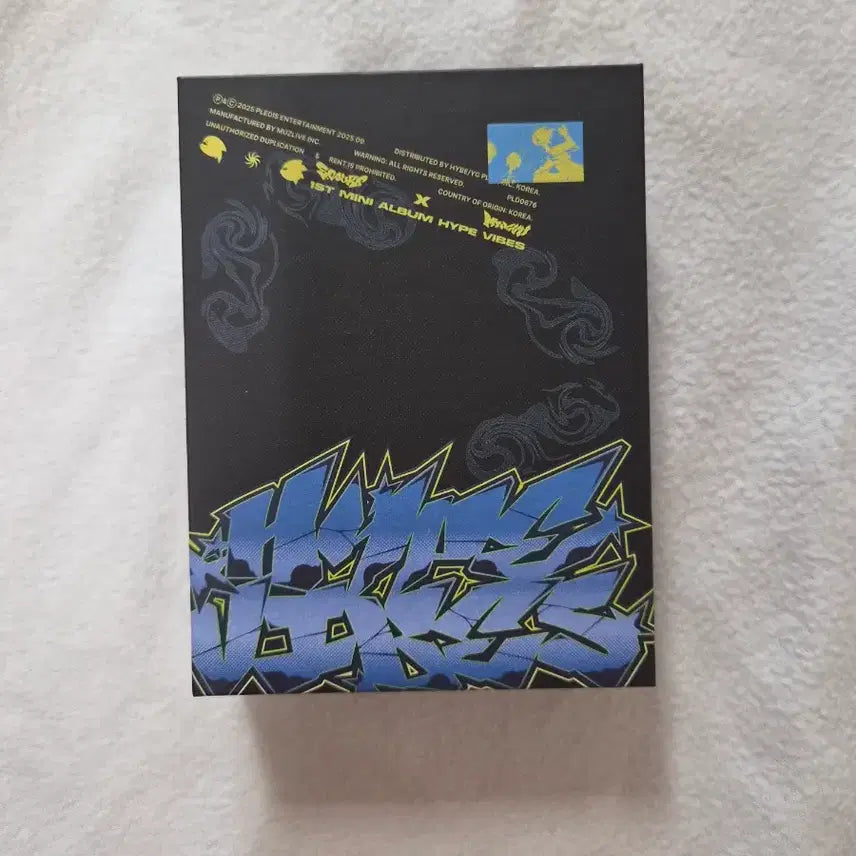 [BUNJANG] S.Coups &amp; Mingyu 1st Mini Album HYPE VIBES KiT Ver Photocard &amp; Keychain Set / 쿱스민규 1st Mini Album HYPE VIBES KiT Ver