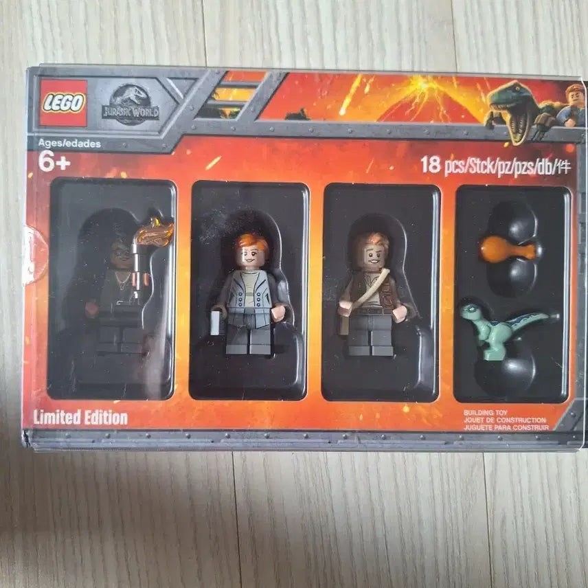 [BUNJANG] Lego Jurassic World Limited Edition Bricktober Set (Sealed) / 레고 쥬라기월드 한정판 브릭토버 미개봉