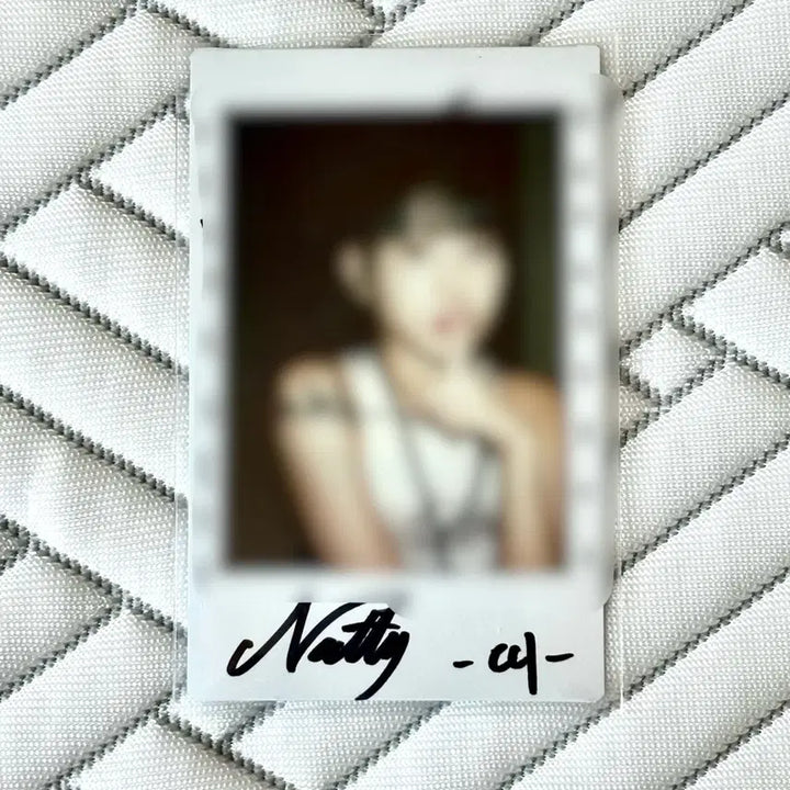 [BUNJANG] KISS OF LIFE Natty Signed Polaroid / 키스오브라이프 나띠 사인 폴라로이드 싸폴 양도 싸인 kissoflife natty 키오프