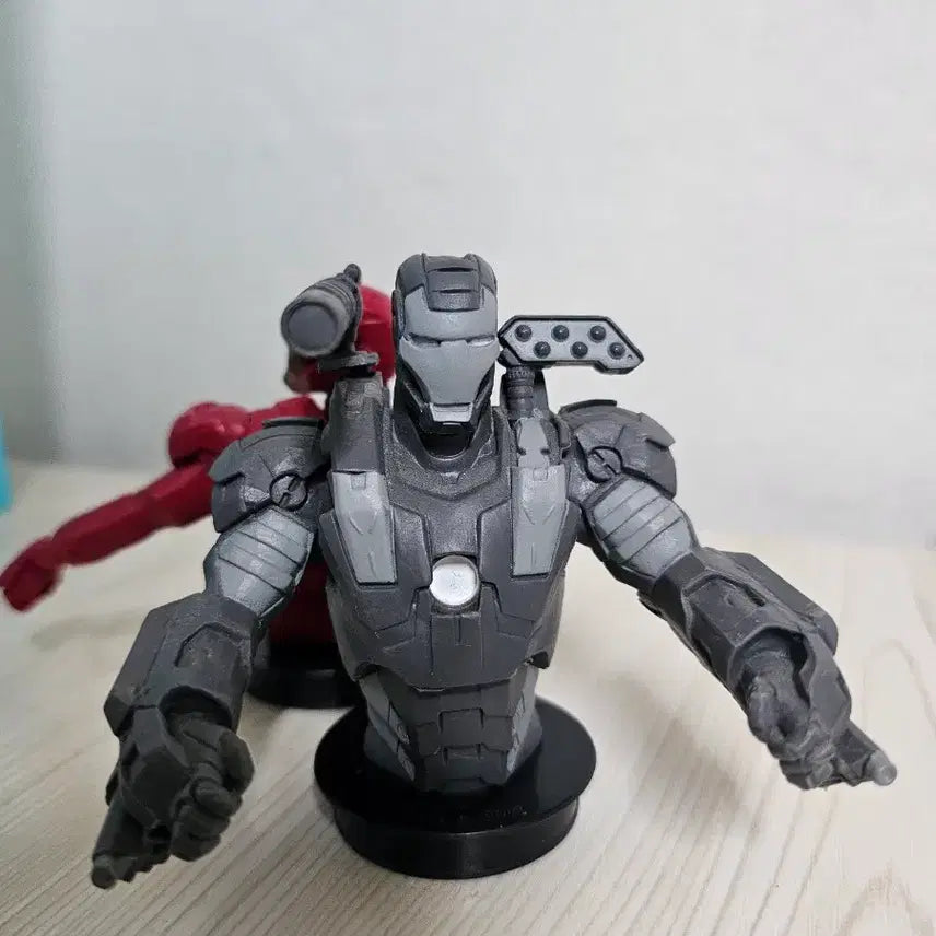 [BUNJANG] Iron Man 2 Iron Man &amp; War Machine Figure Set / 아이언맨 2 아이언맨 워머신 피규어