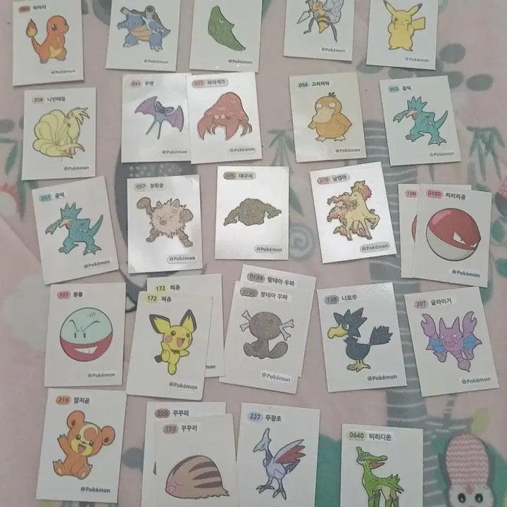[BUNJANG] Pokemon Stickers Bundle / 포켓몬 띠부실 140개쯤 8에 팝니다