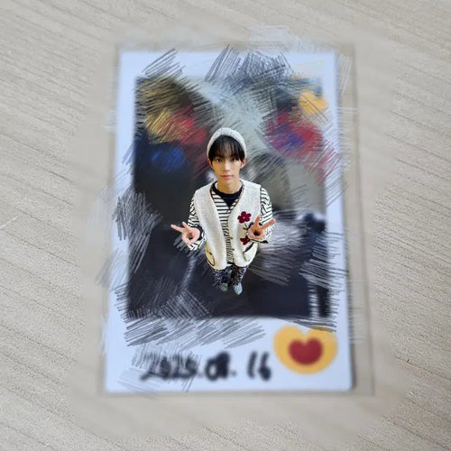 [BUNJANG] TWS Dohoon Music Core Signed Polaroids / 투어스 도훈 음악중심 음중 싸인 폴라 싸폴