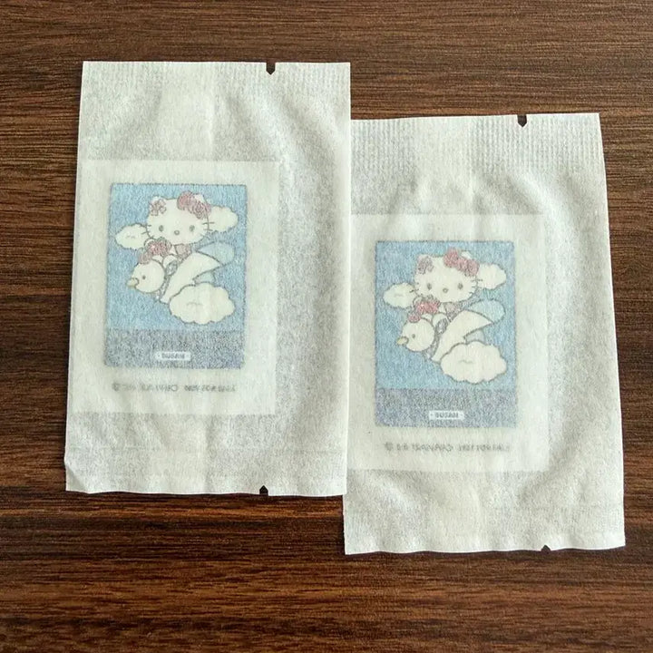 [BUNJANG] Hello Kitty Busan Apple Cafe Sticker Pack (Sealed, 2 pieces) / 헬로키티 부산 애플카페 띠부씰 스티커 미개봉 2개