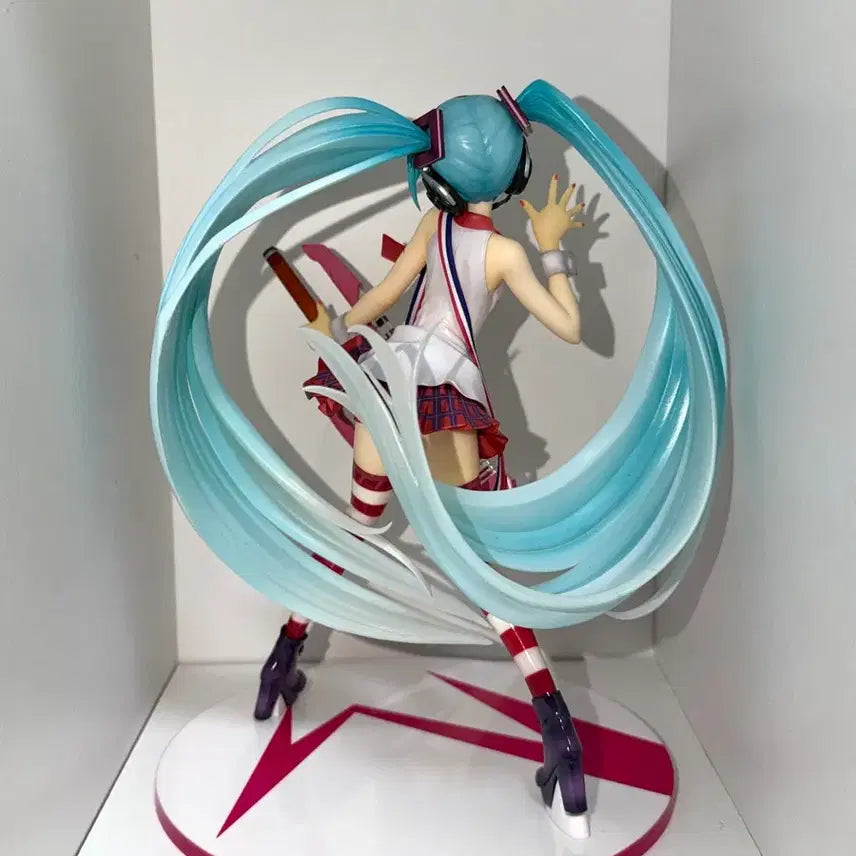 [BUNJANG] Hatsune Miku Greatest Idol Scale Figure / 하츠네 미쿠 그레이티스트 아이돌 스케일 피규어 / 미소녀 고전