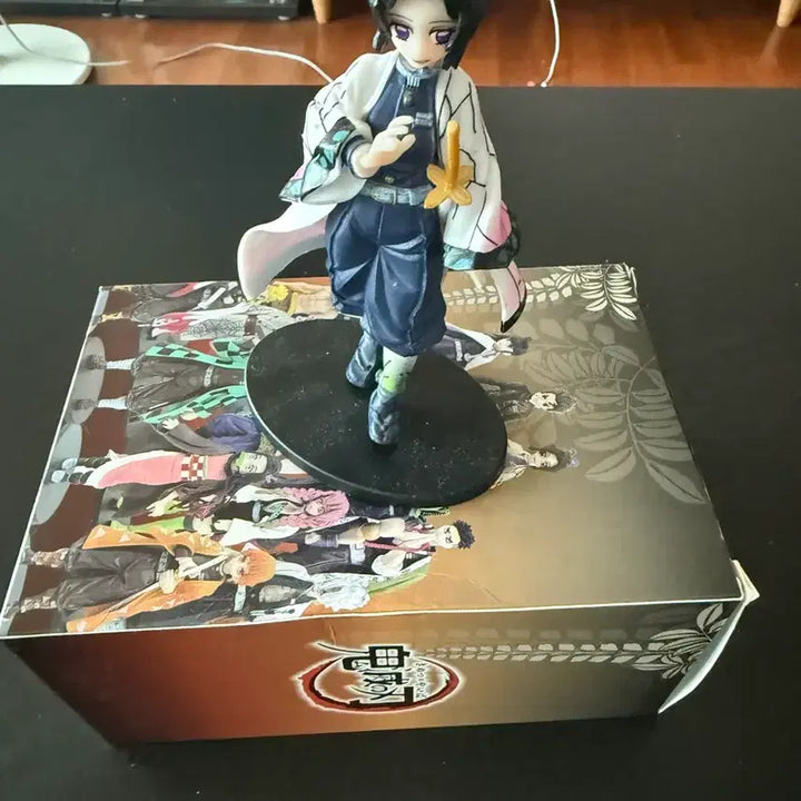 [BUNJANG] Demon Slayer Kyojuro Rengoku &amp; Shinobu Kocho Figures (Set) / 귀멸의 칼날 렌고쿠, 시노부 피규어