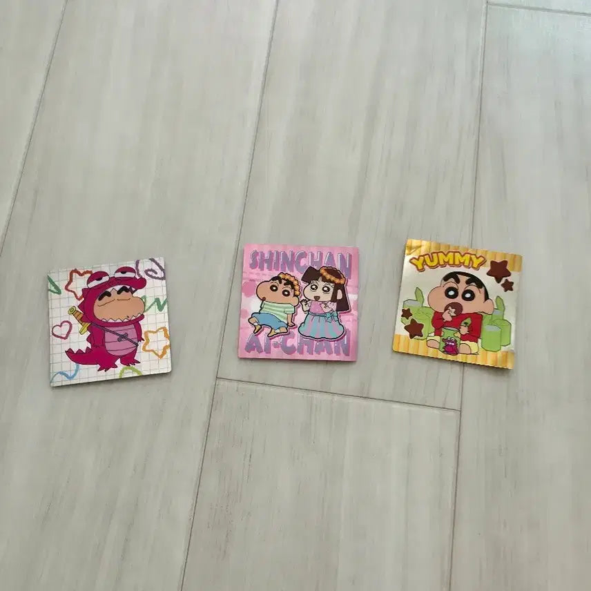 [BUNJANG] Crayon Shin-chan Chocobi Shining Stickers / 짱구 초코비 빚나는 스티커 판매합니다