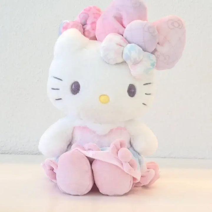[BUNJANG] Sanrio Hello Kitty Birthday Plush / 키티 생일 누이