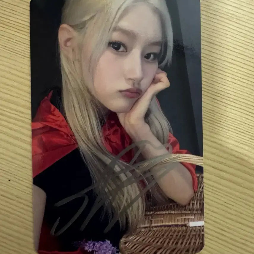 [BUNJANG] KISS OF LIFE Sky Signed Photocard / 키스오브라이프 키오프 하늘 사인포카