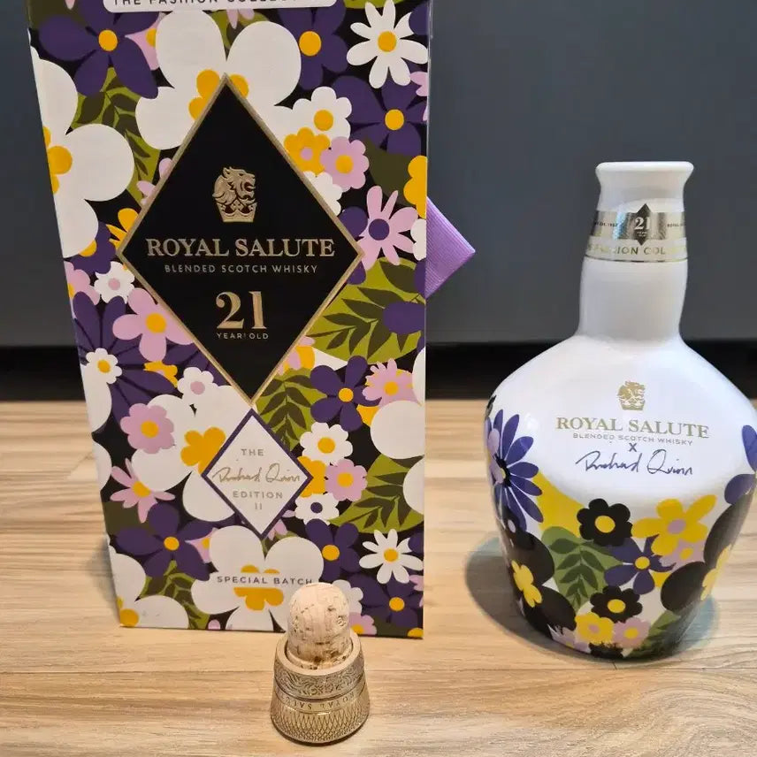 [BUNJANG] Royal Salute 21 Year Old Richard Quinn Edition Empty Bottle / 로얄살루트 21년 리처드 퀸 에디션  공병입니다