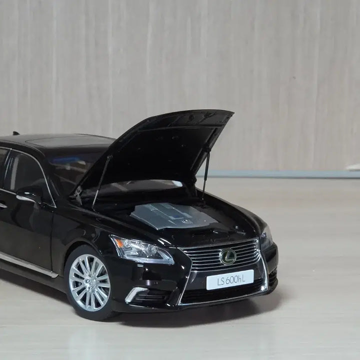 [BUNJANG] AutoArt 1:18 Lexus LS600HL Signature Black / 오토아트 Ls600hl 시그니처 블랙