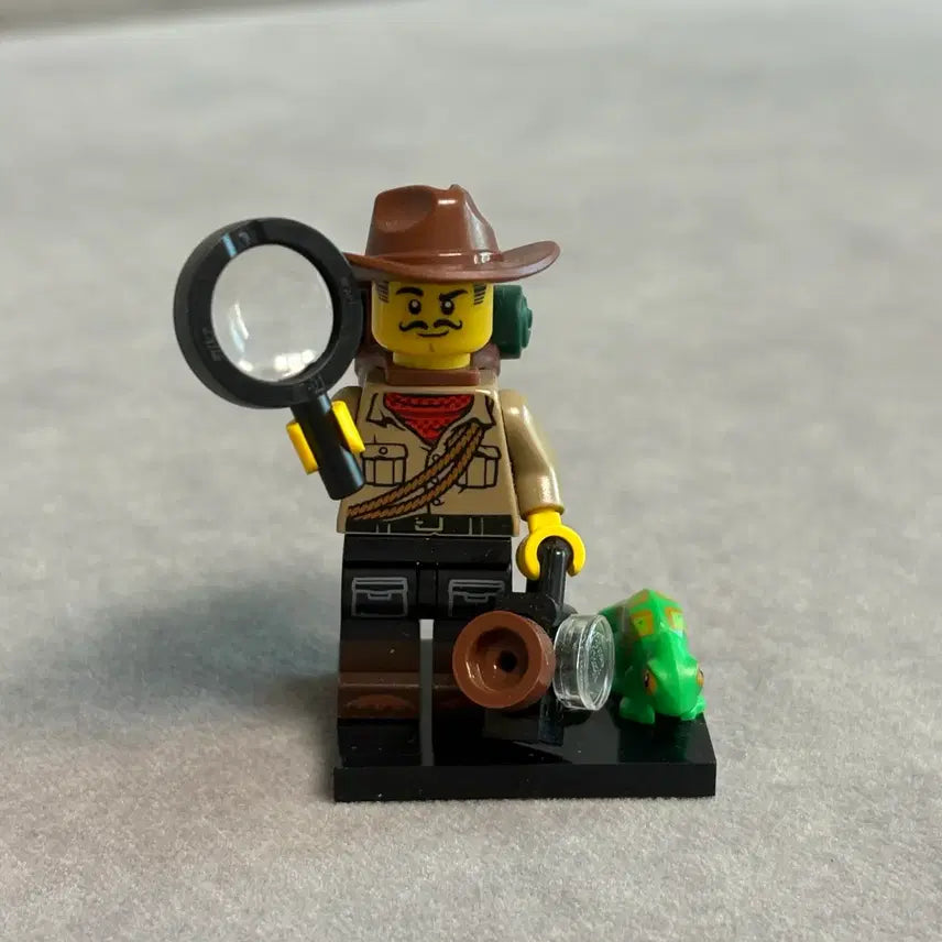 [BUNJANG] LEGO Minifigures Series 19 Jungle Explorer (71025) / 레고 미니피규어 19 정글 탐험가 71025