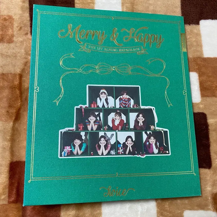 [BUNJANG] Twice Merry &amp; Happy / What is Love? Binder Set / 트와이스 바인더 일괄 판매 (포카 x)