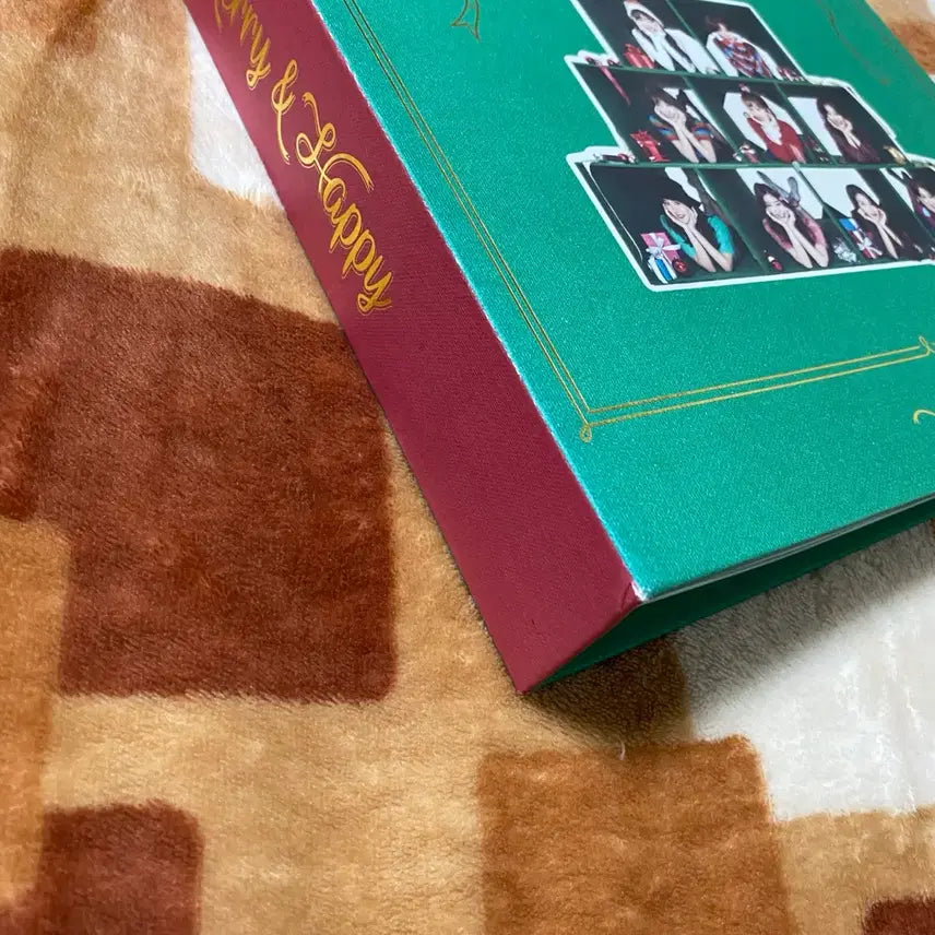 [BUNJANG] Twice Merry &amp; Happy / What is Love? Binder Set / 트와이스 바인더 일괄 판매 (포카 x)