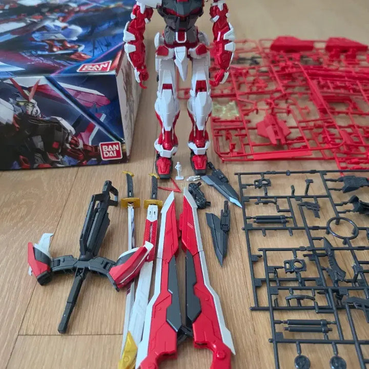 [BUNJANG] Bandai MG Gundam Seed Strike Freedom Gundam Red Frame / 반다이 MG 건담 시드 스트라이크 프리덤 건담 레드 프레임