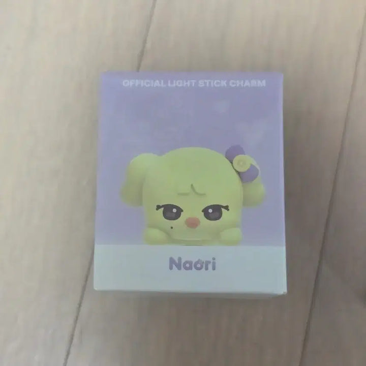 [BUNJANG] IVE Dive Into IVE Mini-B Lightstick Charm Rei / 아이브 다이브 인투 미니브 팝업 응원봉 참 레이 나오리