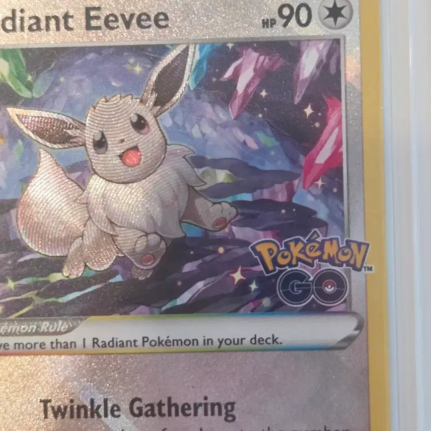 [BUNJANG] Pokemon GO 2022 Shiny Eevee Promo Card (North American/English) / [영문/북미] 2022 포켓몬고 프리미엄 찬란한 이브이 이로치 프로모 카드