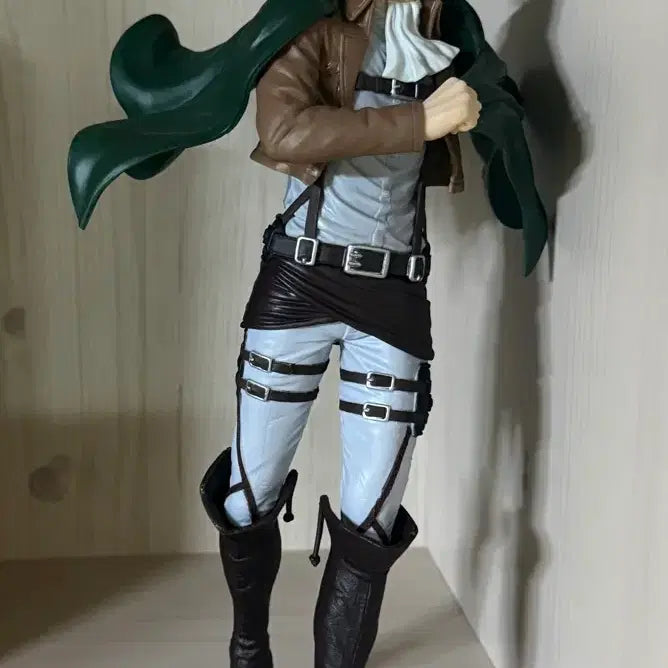 [BUNJANG] Attack on Titan Grandista Levi Figure / 진격의거인 그란디스타 리바이 피규어