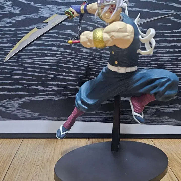 [BUNJANG] Demon Slayer Tengen Uzui Figure / 귀멸의 칼날 우즈이 텐겐 피규어