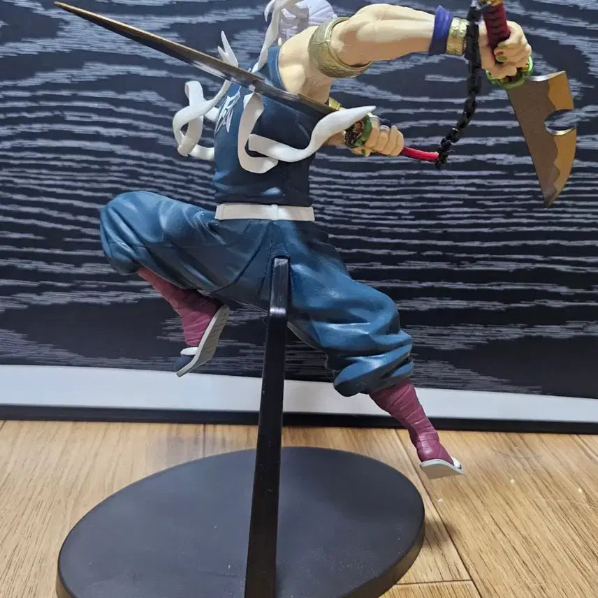 [BUNJANG] Demon Slayer Tengen Uzui Figure / 귀멸의 칼날 우즈이 텐겐 피규어