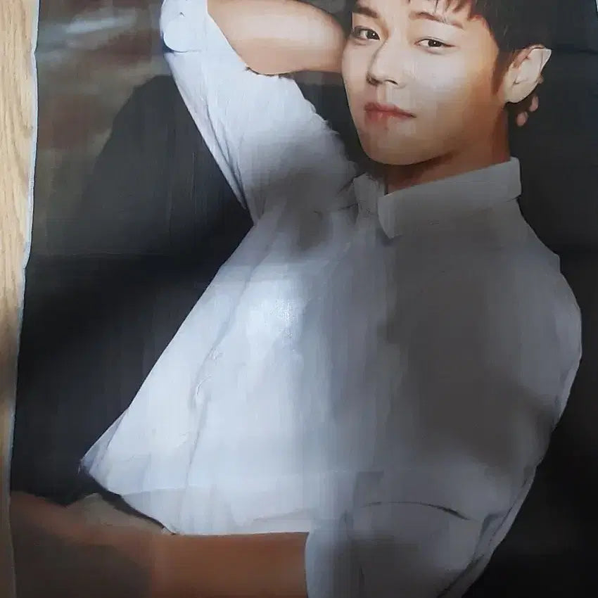 [BUNJANG] Kiyoungi Charcoal Two Chicken Wings Park Ji-hoon Poster / 기영이숯불두마리치킨 박지훈 포스터 판매합니다