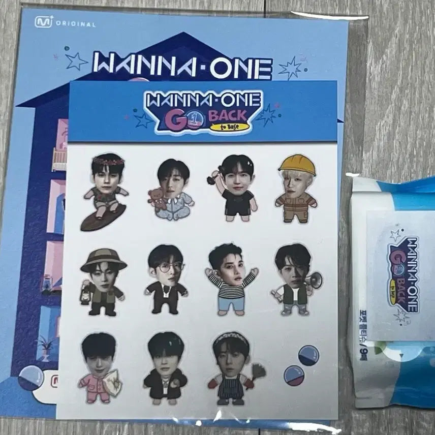 [BUNJANG] Wanna One GO BACK Opening Ceremony POB Sticker &amp; Wet Wipes Set / 상암 워너원 GO BACK 오프닝 세레모니 특전