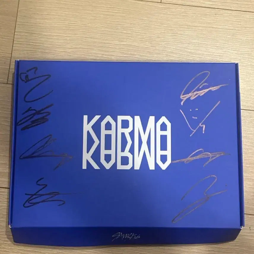 [BUNJANG] Stray Kids Signed CD Album / 스트레이키즈 사인반 싸인씨디