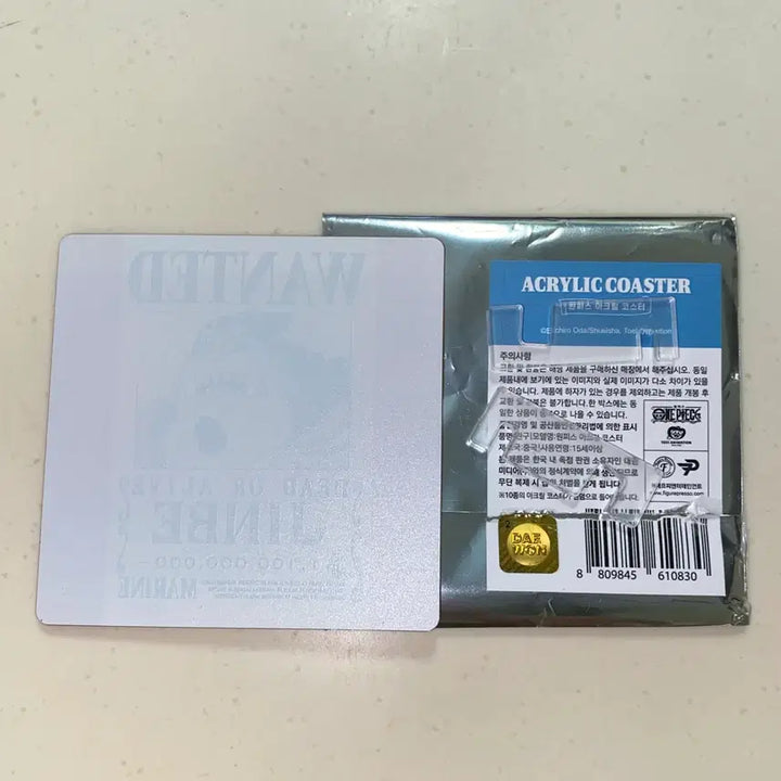 [BUNJANG] Mugiwara Store One Piece Jinbe Acrylic Coaster / 무기와라스토어 원피스 아크릴 코스터 징베