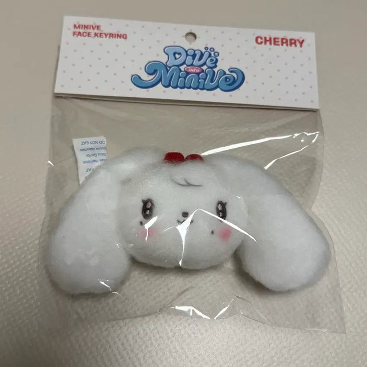 [BUNJANG] IVE Jang Wonyoung Minive Cherry Face Keychain / ive 아이브 미니브 팝업 장원영 체리 페이스 키링 minive
