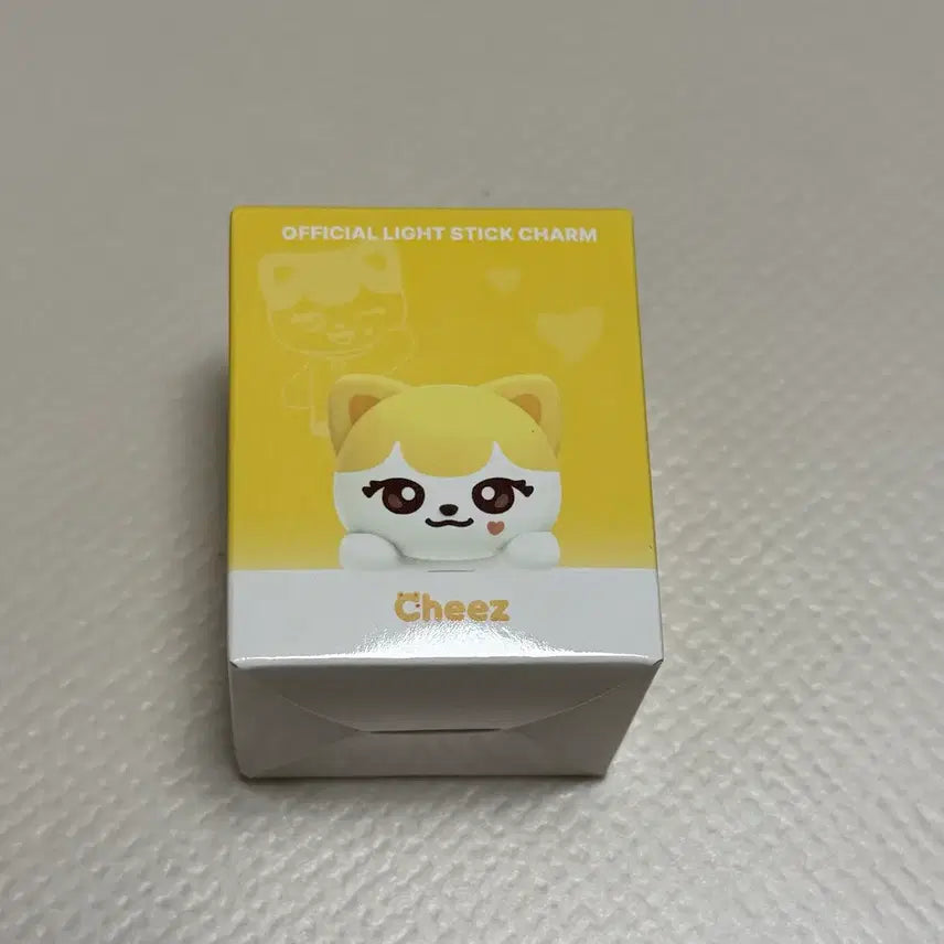 [BUNJANG] IVE Liz Cheez Bong Charm Minive / ive 아이브 미니브 팝업 리즈 치즈 응원봉 참 minive