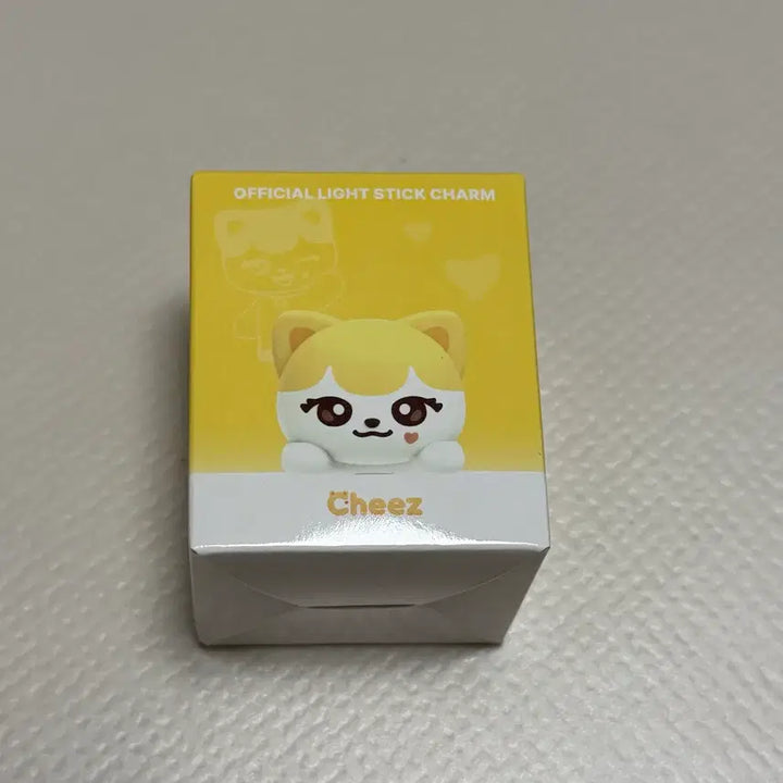 [BUNJANG] IVE Liz Cheez Bong Charm Minive / ive 아이브 미니브 팝업 리즈 치즈 응원봉 참 minive
