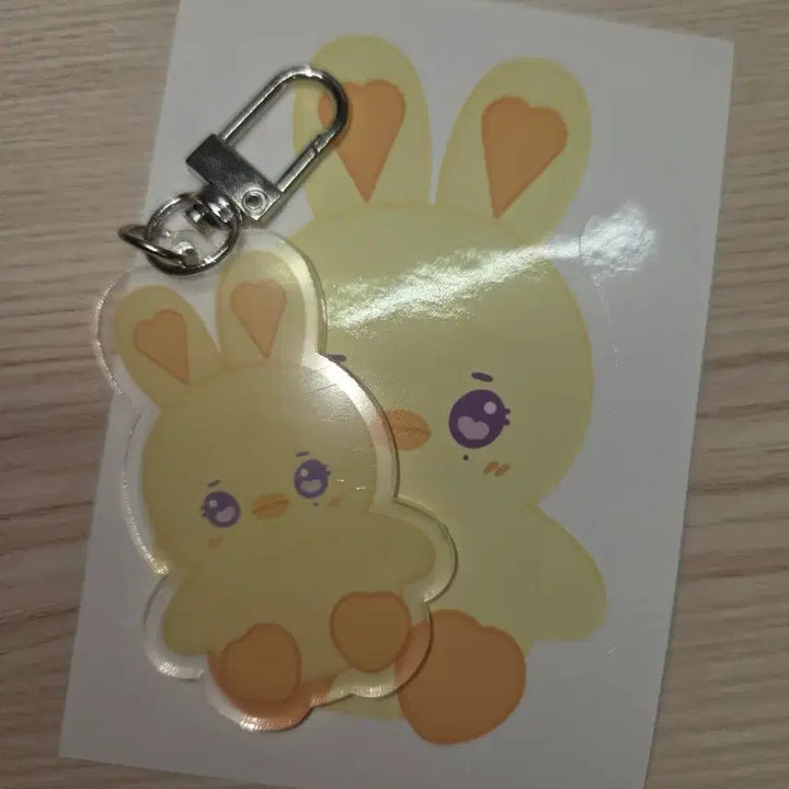 [BUNJANG] IU Exhibition Secret Keychain + IU Universe Fanconcert Smart Talk / 아이유 순간 전시회 시크릿 키링 + 아이유니버스 팬콘서트 스마트톡