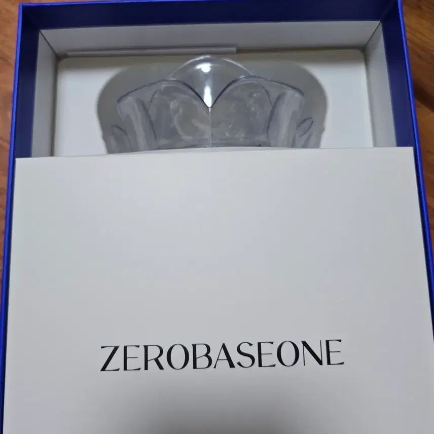 [BUNJANG] ZEROBASEONE Official Light Stick + 1st Generation Zeros Fanclub Kit / 제로베이스원 응원봉 + 1기 제로즈 팬클럽키트
