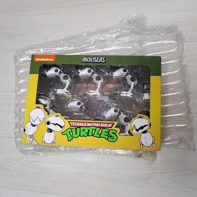 [BUNJANG] NECA TMNT Mousers Multi-Pack Figure Set (Sealed) / [미개봉/새제품] NECA TMNT 마우저 멀티팩