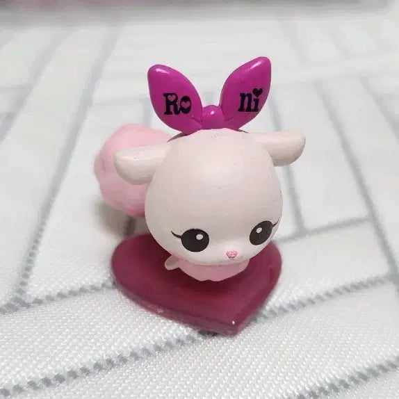 [BUNJANG] Prism Stone Fair Pet Fair Cham Yami Penguin Teacher Figure Stone / 프리즘스톤 페어펫 페어챔 야미 팽귄쌤 피규어 스톤