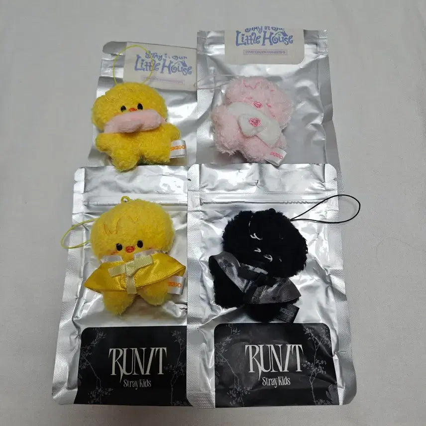 [BUNJANG] Stray Kids Felix Bbokari Plush Micro Keyring MD Goods Little House Run It 6th Fanmeeting / 스트레이키즈 필릭스 뽁아리 스키주 시크릿 플러시 마이크로 키링 엠디 굿즈 런잇 리틀하우스 6기 팬미팅 little house run it