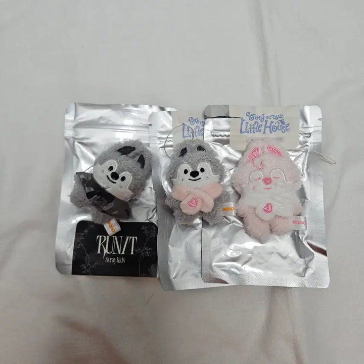 [BUNJANG] Stray Kids Bang Chan Wolfchan Plush Micro Keyring MD Goods Little House Run It / 스트레이키즈 방찬 울프찬 스키주 시크릿 플러시 마이크로 키링 엠디 굿즈 런잇 리틀하우스 6기 팬미팅 little house run it