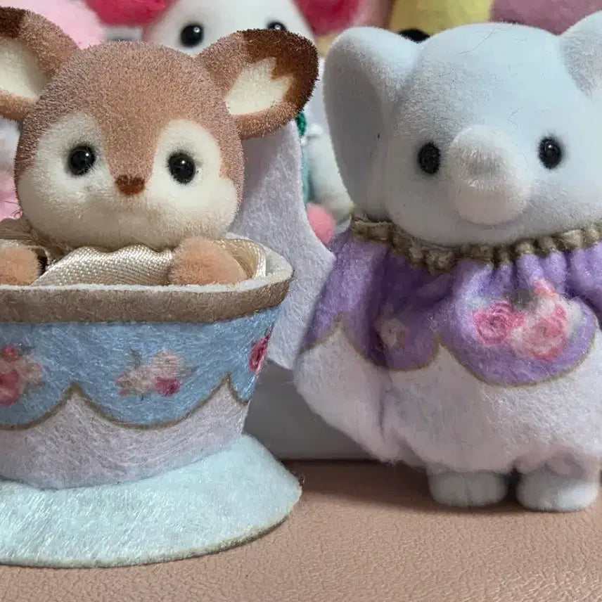 [BUNJANG] Sylvanian Families Tea Time Elephant &amp; Deer Bundle Set / 실바니안 티타임 코끼리 사슴 일괄