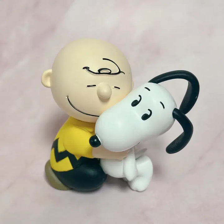[BUNJANG] Medicom Toy UDF Snoopy &amp; Charlie Brown Hug Figure / 메디콤토이 UDF 스누피 찰리브라운 허그 피규어