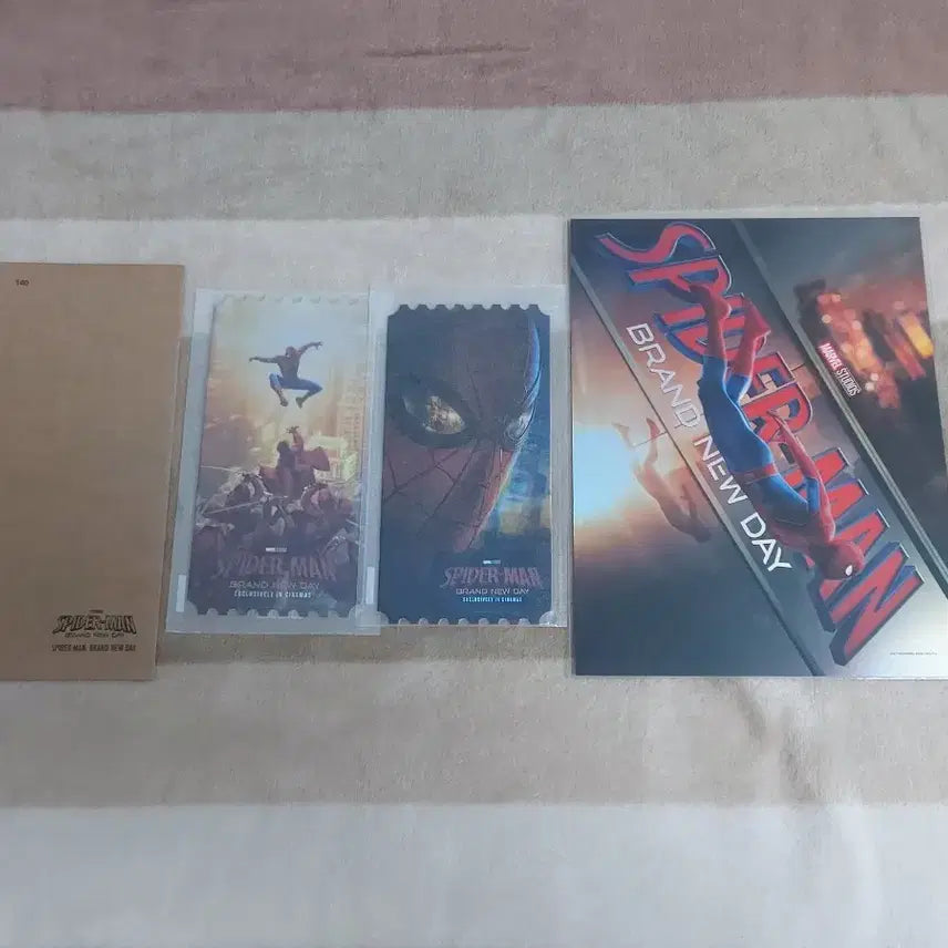 [BUNJANG] Spider-Man: No Way Home Movie Merchandise Bundle (Original Ticket, Art Card, TTT, Poster) / 스파이더맨 브랜드 뉴 데이 영화 관람 특전 (오리지널티켓, 아트카드, ttt, 포스터 등)