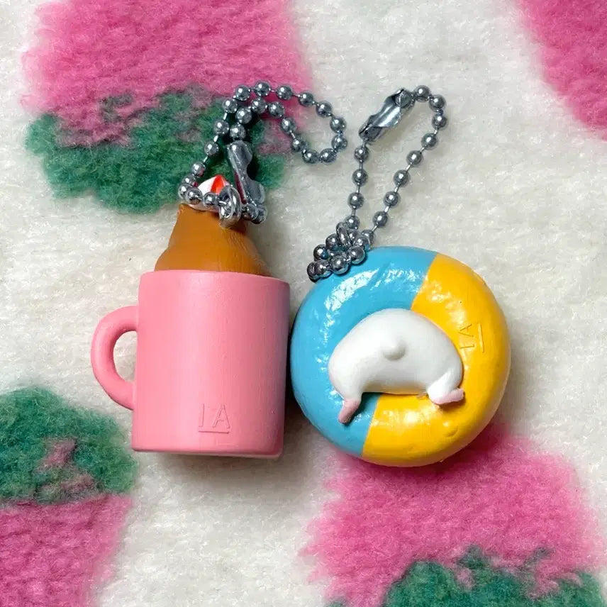 [BUNJANG] Sweets Hamster Dessert Mug Cup Donut Gacha Keychain Bundle Set / 일괄) 스위츠 햄스터 디저트 머그컵 도넛 가챠 키링 양도