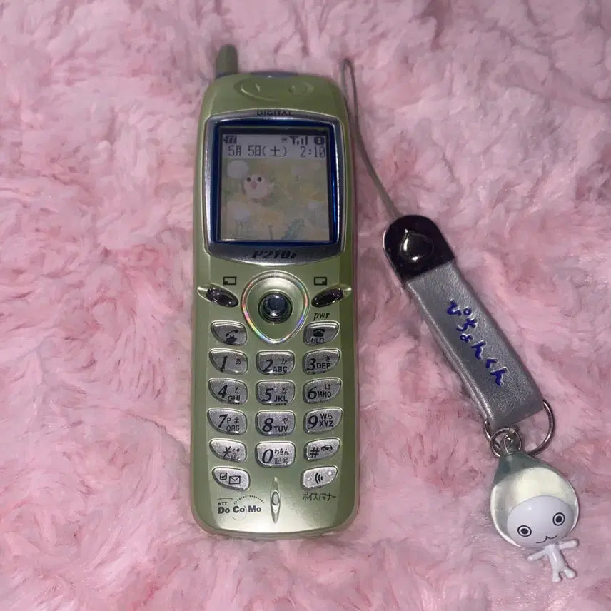 [BUNJANG] Vintage Japanese Model Phone Docomo Gyaru Phone Charm Strap Y2K / 고전 일본 모형폰 목업폰 도코모 갸루폰 키링 스트랩 다이어리 y2k