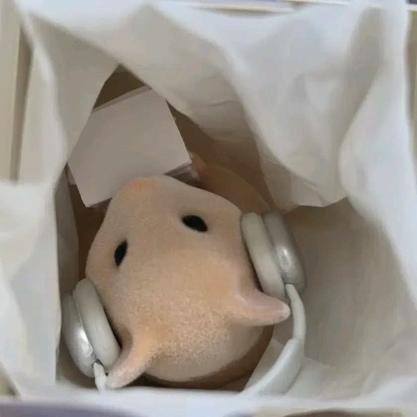 [BUNJANG] Hamster "Document Bomb" Figurine (Wearing Headset) / 서류폭탄 김햄찌 랜덤 피규어 (헤드셋 착용)]