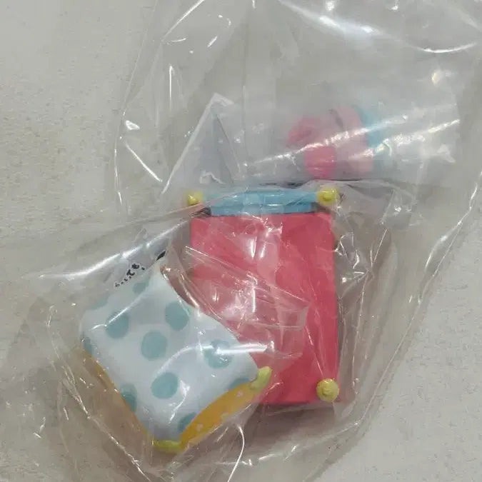 [BUNJANG] Kirby Happy Morning Sleeping Bed Gacha Figure / 별의 커비 해피모닝 잠자는 침대 가챠 피규어