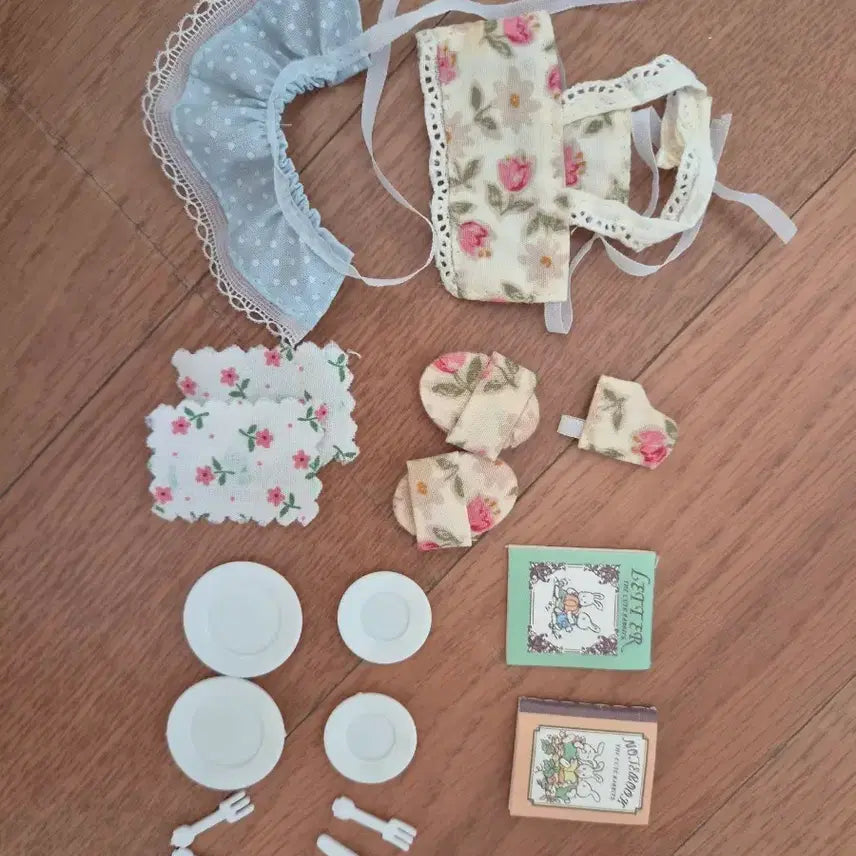 [BUNJANG] Sylvanian Families Old Apron Set / 실바니안 올드 앞치마세트