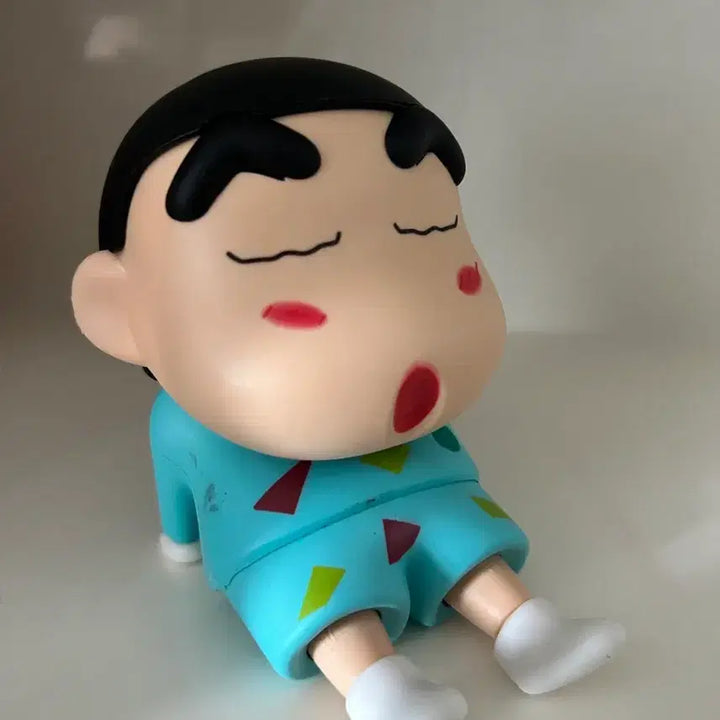 [BUNJANG] Crayon Shin-chan Pajama Figure Phone Stand / 짱구 잠옷 피규어 핸드폰 거치대