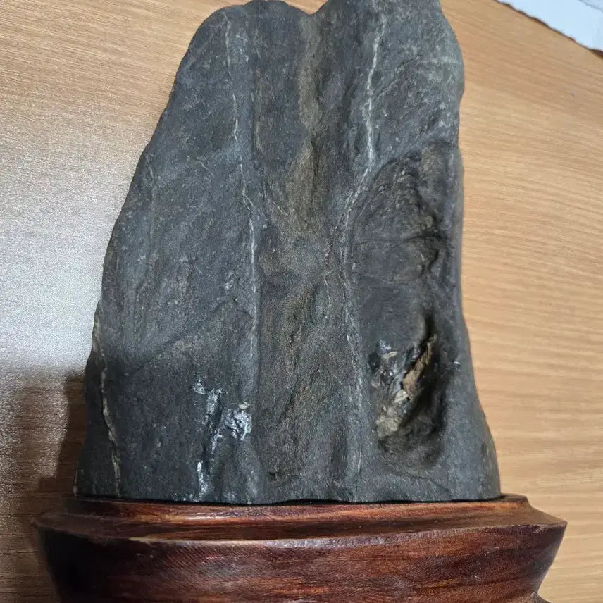 [BUNJANG] Namhangang Stone with Wooden Stand / 남한강 수석 원목 받침 포함