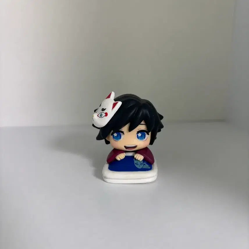 [BUNJANG] Demon Slayer Giyu Onemutan Gacha Figure / 귀멸의 칼날 기유 오네무탄 가챠